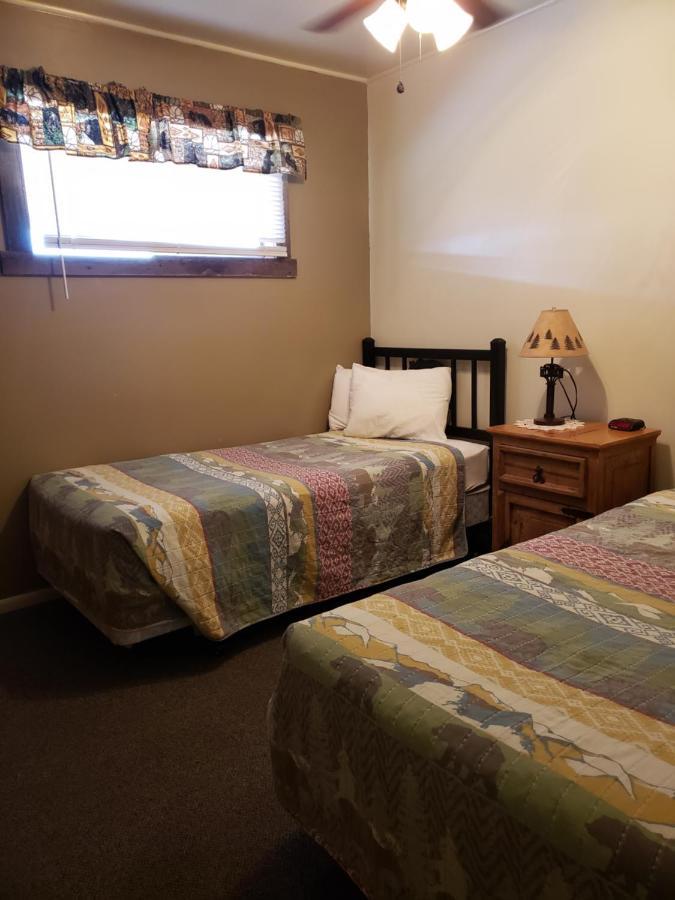 Flaming Gorge Resort Dutch John Экстерьер фото
