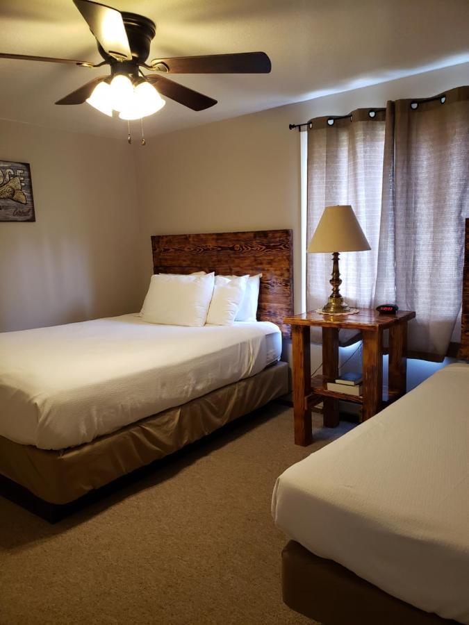 Flaming Gorge Resort Dutch John Экстерьер фото