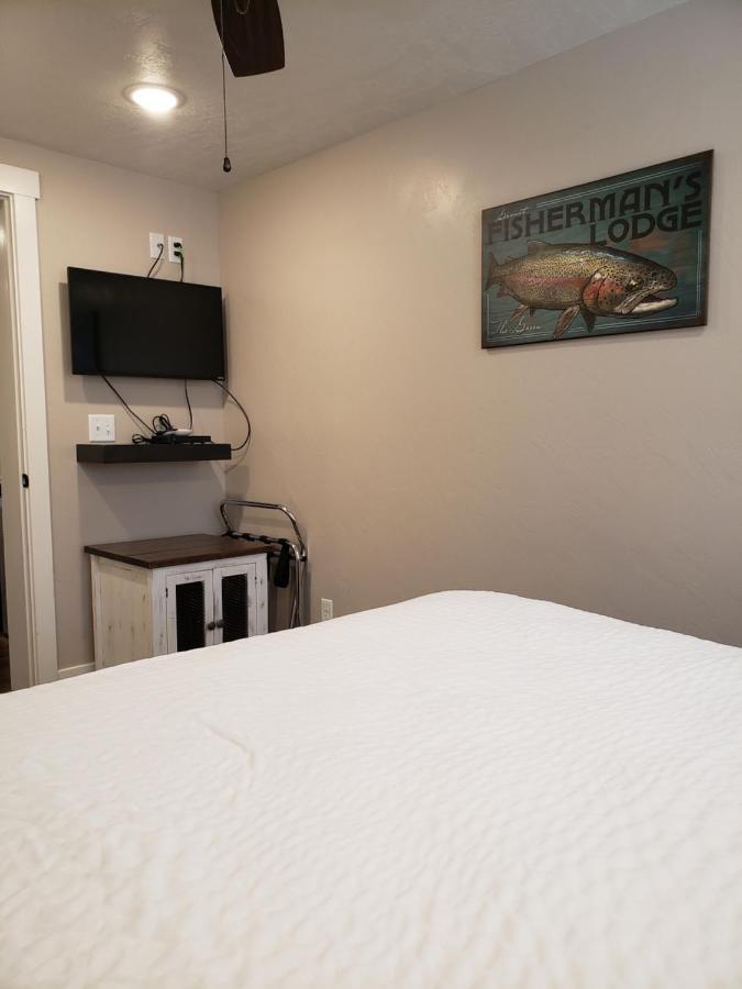 Flaming Gorge Resort Dutch John Экстерьер фото