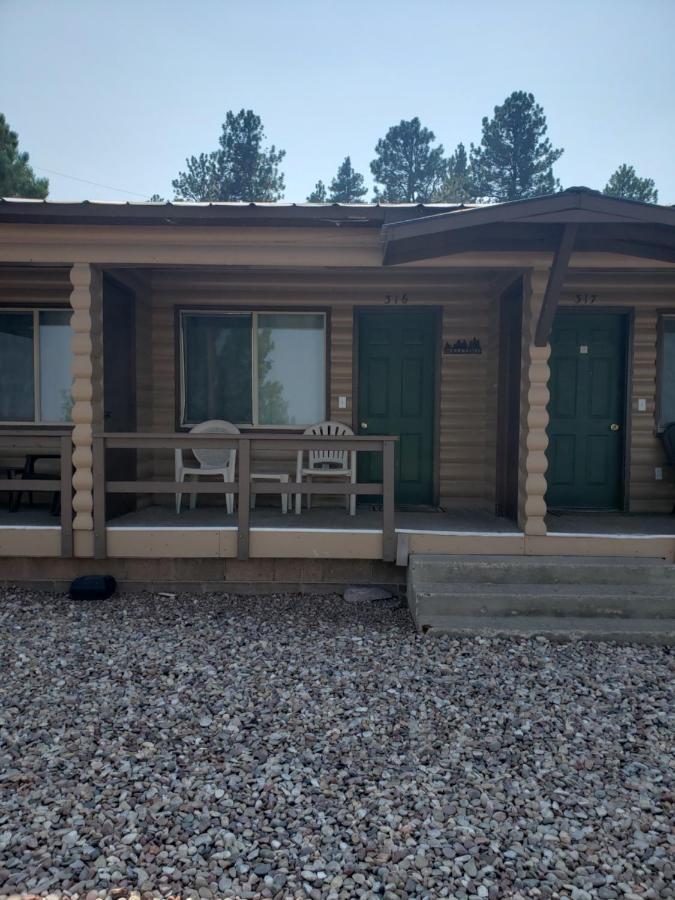 Flaming Gorge Resort Dutch John Экстерьер фото